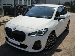 Weiß Gebraucht 2024 BMW 218 Active Tourer M Sport Van / Kleinbus | 33.999 € (Etwas zu teuer)