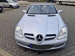 Grau Gebraucht 2007 Mercedes SLK200 Cabrio | 7.280 € (Guter Preis)