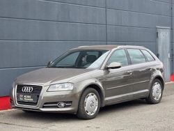 Grau Gebraucht 2011 Audi A3 Sportback Attraction Limousine | 6.299 € (Guter Preis)