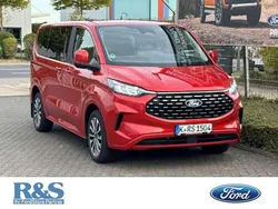 Rot Gebraucht 2025 Ford Tourneo Custom Titanium Van / Kleinbus | 58.900 €
