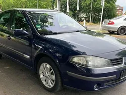 Blau marine Gebraucht 2006 Renault Laguna II Avantage Limousine | 1.999 € (Fairer Preis)