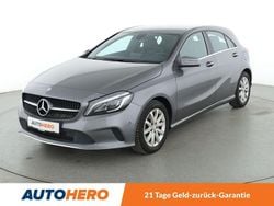 Grau Gebraucht 2016 Mercedes A180 Style Limousine | 14.790 € (Etwas zu teuer)
