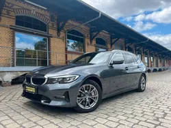 Grau Gebraucht 2021 BMW 330e Sport Line Kombi | 21.400 € (Fairer Preis)