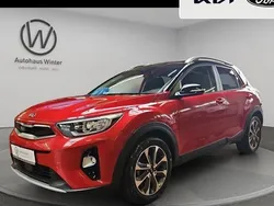 Rot Gebraucht 2019 Kia Stonic Spirit SUV | 12.999 € (Guter Preis)