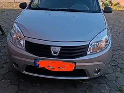 Silber Gebraucht 2009 Dacia Sandero Kleinwagen | 2.699 € (Fairer Preis)