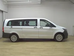 Weiss Gebraucht 2023 Mercedes Vito Van / Kleinbus | 32.980 € (Guter Preis)