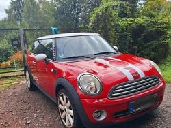 Rot Gebraucht 2007 Mini Cooper Kleinwagen | 2.600 € (Fairer Preis)