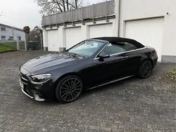 Grau Gebraucht 2023 Mercedes E300 AMG Cabrio | 54.000 €