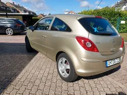 Gold Gebraucht 2007 Opel Corsa Catch Me Limousine | 3.700 € (Guter Preis)