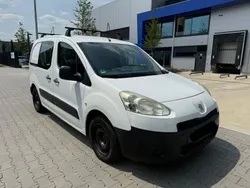 Weiß Gebraucht 2012 Peugeot Partner Comfort Van / Kleinbus | 5.900 € (Superpreis)
