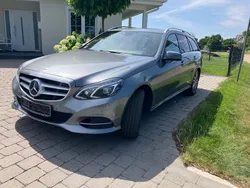 Grau Gebraucht 2015 Mercedes E400 Avantgarde Kombi | 18.600 € (Teuer)