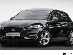 Mitternachtsschwarz Gebraucht 2024 Seat Leon FR Limousine | 28.312 € (Guter Preis)