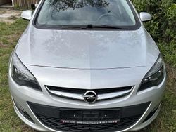 Silber Gebraucht 2013 Opel Astra Edition Limousine | 3.700 € (Guter Preis)