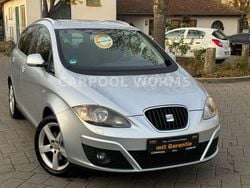 Grau Gebraucht 2010 Seat Altea XL Sport Van / Kleinbus | 10.490 €