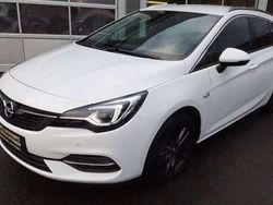 Weiß Gebraucht 2017 Opel Astra Selection Limousine | 8.000 € (Fairer Preis)