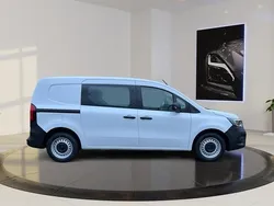 Gebraucht 2024 Renault Kangoo Van / Kleinbus | 26.540 € (Fairer Preis)