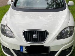 Weiß Gebraucht 2010 Seat Altea Style Van / Kleinbus | 5.500 €