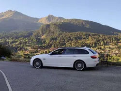 Weiß Gebraucht 2016 BMW 530 M Sport Kombi | 23.000 € (Teuer)