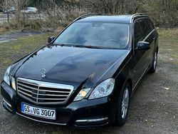 Schwarz Gebraucht 2011 Mercedes E220 Kombi | 8.000 € (Guter Preis)