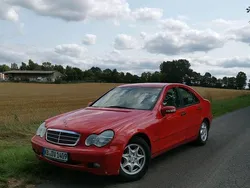 Rot Gebraucht 2002 Mercedes C200 Limousine | 1.500 € (Guter Preis)