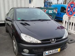 Grau Gebraucht 2003 Peugeot 206 CC Cabrio | 1.950 € (Fairer Preis)