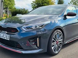 Grau Gebraucht 2020 Kia ProCeed Kleinwagen | 22.499 € (Fairer Preis)