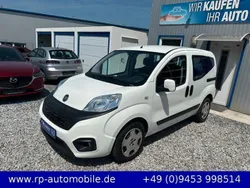 Weiß Gebraucht 2017 Fiat Qubo Lounge Van / Kleinbus | 8.300 €