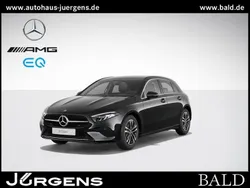 Schwarz metalliclack kosmossch Gebraucht 2024 Mercedes A180 Progressive Limousine | 27.880 € (Guter Preis)