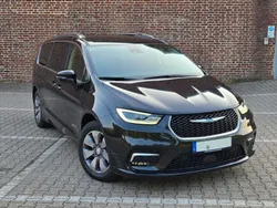 Schwarz Gebraucht 2022 Chrysler Pacifica SUV | 32.700 €