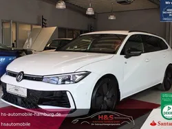 Pure white Gebraucht 2024 VW Passat R-line Kombi | 43.900 € (Guter Preis)