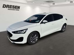 Frostweiß Gebraucht 2024 Ford Focus Titanium Limousine | 22.450 € (Superpreis)