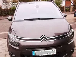 Braun Gebraucht 2016 Citroën Grand C4 Picasso PureTech Van / Kleinbus | 8.599 € (Fairer Preis)