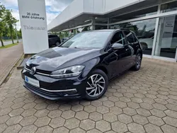 Schwarz Gebraucht 2018 VW Golf VII Sound Limousine | 15.490 € (Fairer Preis)