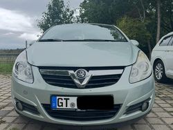 Grün Gebraucht 2008 Opel Corsa Kleinwagen | 1.800 €