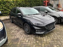 Schwarz Gebraucht 2021 Ford Focus ST-Line Kombi | 7.950 € (Guter Preis)