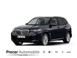 Schwarz (carbonschwarz metallic) Gebraucht 2023 BMW X5 M Sport SUV | 87.440 €
