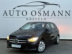 Schwarz Gebraucht 2022 Mercedes B250 Van / Kleinbus | 22.150 € (Guter Preis)