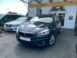 Blau Gebraucht 2018 BMW 218 Advantage Van / Kleinbus | 15.990 € (Fairer Preis)