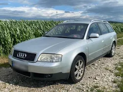 Silber Gebraucht 2002 Audi A6 Allroad Kombi | 1.900 €