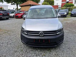 Silber Gebraucht 2016 VW Caddy Van / Kleinbus | 6.990 € (Teuer)