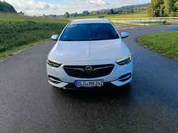 Weiß Gebraucht 2019 Opel Insignia Business Kombi | 13.600 € (Fairer Preis)