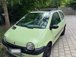 Grün Gebraucht 2005 Renault Twingo Kleinwagen | 1.150 € (Fairer Preis)