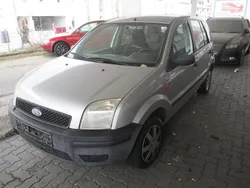 Silber Gebraucht 2005 Ford Fusion Ambiente Limousine | 1.750 € (Fairer Preis)