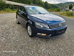Blau Gebraucht 2014 VW Passat Trendline Limousine | 9.990 € (Fairer Preis)