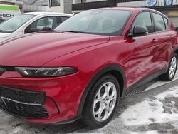 Rot Gebraucht 2023 Alfa Romeo Tonale Sprint SUV | 26.650 € (Fairer Preis)