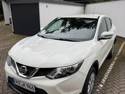 Weiß Gebraucht 2017 Nissan Qashqai Visia SUV | 10.750 € (Superpreis)