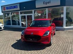 Rot Gebraucht 2025 Suzuki Swift Comfort Kleinwagen | 18.480 € (Fairer Preis)
