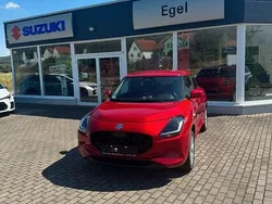 Rot Gebraucht 2025 Suzuki Swift Comfort Kleinwagen | 18.480 € (Fairer Preis)