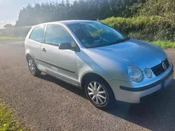 Silber Gebraucht 2003 VW Polo Basis Kleinwagen | 750 € (Etwas zu teuer)