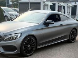 Grau Gebraucht 2018 Mercedes C200 AMG Coupé | 20.000 €